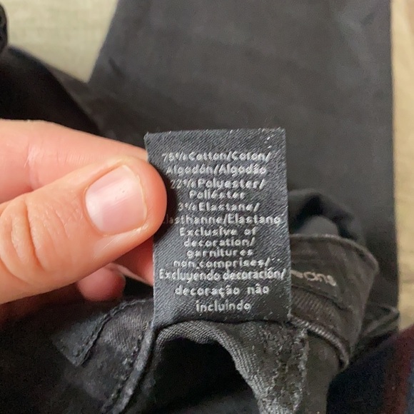 Calvin Klein Jeans - Picture 4 of 10